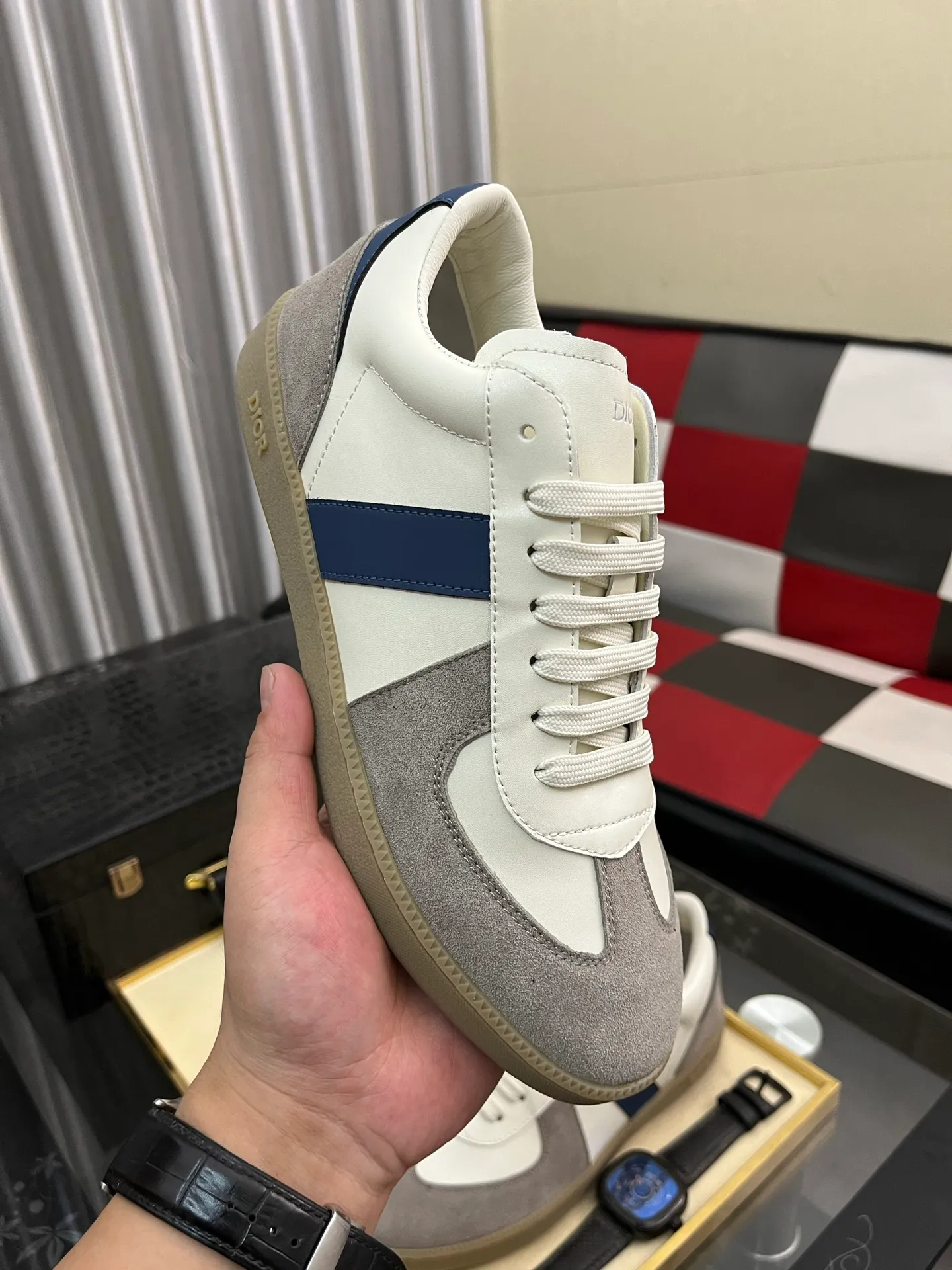 Men's shoes💰380⌚️⌚️[Dior] Dior's new men's genuine leather casual shoes, the highest version on the market, any comparison is welcome🆚! The original leather has excellent texture and is super high-end! Fetal sheep net lining imported from Italy, removable pad! Luxurious materials and fine workmanship, highly recommended! Code number: 38-44